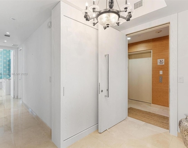 15901 Collins Ave - Photo Thumbnail 20