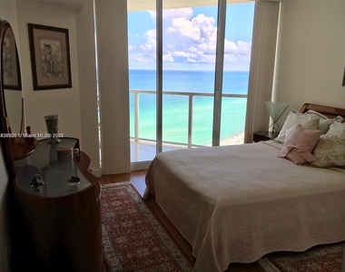 16699 Collins Ave - Photo Thumbnail 7