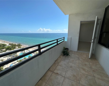 3505 S Ocean Dr - Photo Thumbnail 12