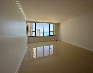 3505 S Ocean Dr - Photo Thumbnail 0