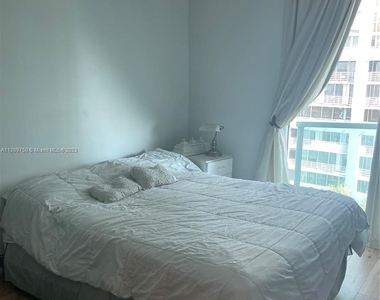 2101 Brickell Ave - Photo Thumbnail 11