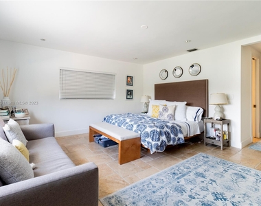 640 Solano Prado - Photo Thumbnail 5