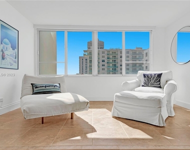 5005 Collins Ave - Photo Thumbnail 17