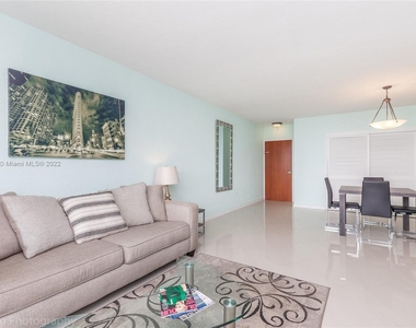 3801 S Ocean Dr - Photo Thumbnail 17