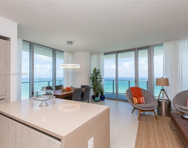 4111 S Ocean Dr - Photo Thumbnail 4