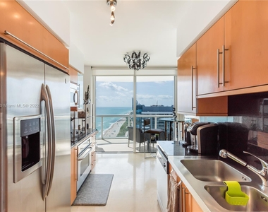 6365 Collins Ave - Photo Thumbnail 12