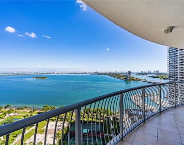 1750 N Bayshore Dr - Photo Thumbnail 20