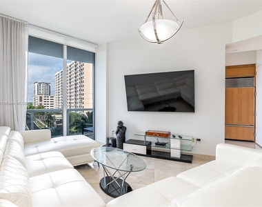 15901 Collins Ave - Photo Thumbnail 26