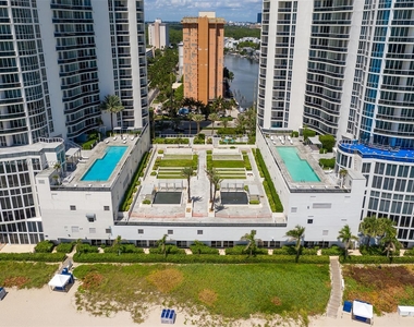 15901 Collins Ave - Photo Thumbnail 42