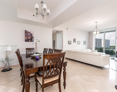 15901 Collins Ave - Photo Thumbnail 21