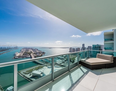 900 Biscayne Bl - Photo Thumbnail 0