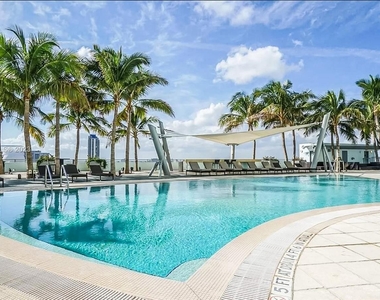 900 Biscayne Bl - Photo Thumbnail 13