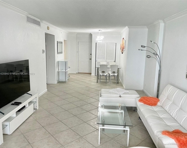 2501 S Ocean Dr - Photo Thumbnail 15