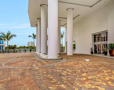 4010 S Ocean Dr - Photo Thumbnail 24