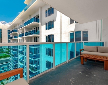 2301 Collins Ave - Photo Thumbnail 21