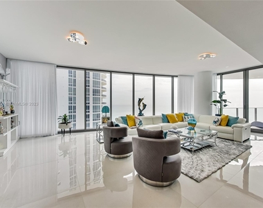 15701 Collins Ave - Photo Thumbnail 4