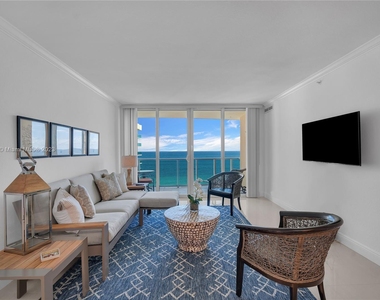 2501 S Ocean Drive - Photo Thumbnail 3