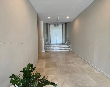 5151 Collins Ave - Photo Thumbnail 27