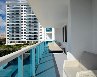 2301 Collins Ave - Photo Thumbnail 15