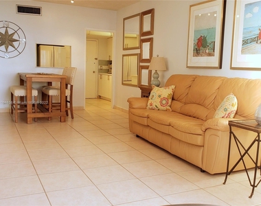 3505 S Ocean Dr - Photo Thumbnail 4