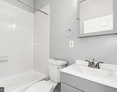 2571 W Fayette St - Photo Thumbnail 8