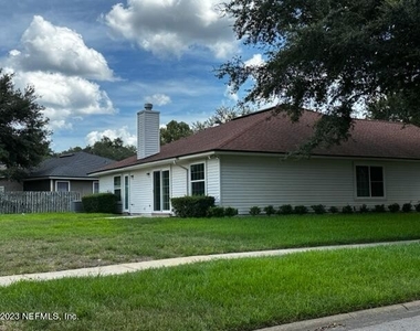 12519 Hunters Branch Way - Photo Thumbnail 16