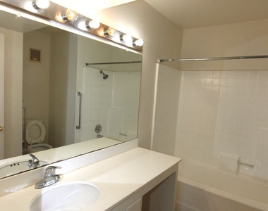 5995 Dandridge Lane Unit 123 - Photo Thumbnail 7