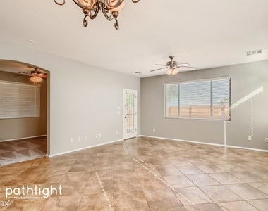 36332 W Vera Cruz Drive Unit - Photo Thumbnail 3