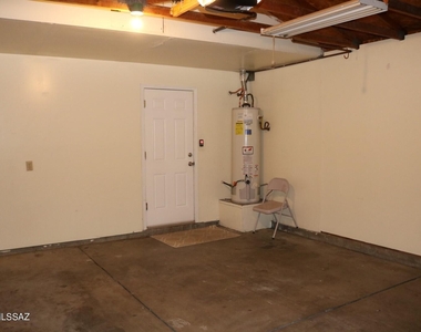 2540 W Glenbrook Way - Photo Thumbnail 21