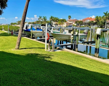 1125 Pinellas Bayway S - Photo Thumbnail 5