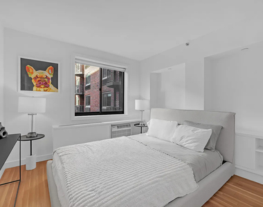 W 15th Street - Photo Thumbnail 5
