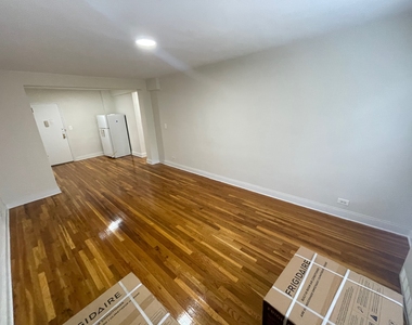102-40 67th Road - Photo Thumbnail 9