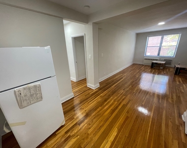 102-40 67th Road - Photo Thumbnail 4