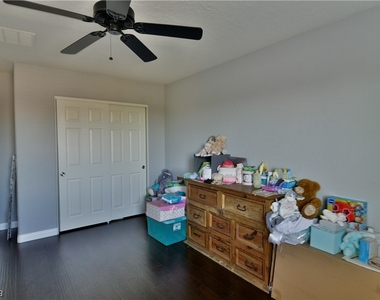 4448 Carrier Dove Avenue - Photo Thumbnail 11