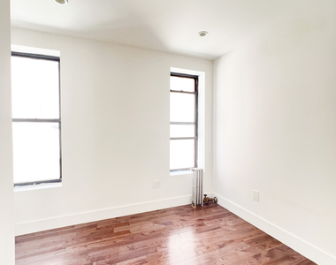 4 St Nicholas Terrace - Photo Thumbnail 6