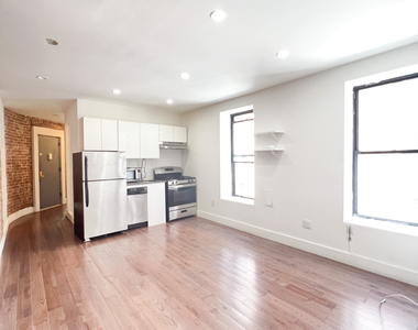 4 St Nicholas Terrace - Photo Thumbnail 4