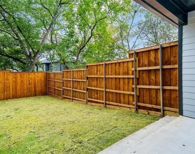 2318 Arroyo Avenue - Photo Thumbnail 30