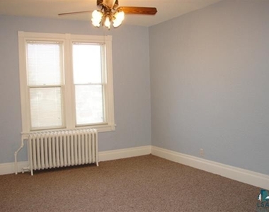 1312 Hughitt Ave - Photo Thumbnail 5