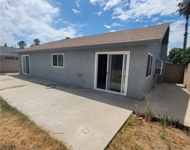 1550 N Isadora Way - Photo Thumbnail 13