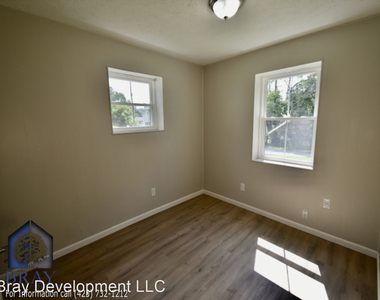 4235 - 4239 Rustic Way - Photo Thumbnail 6