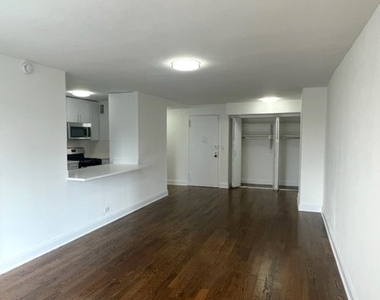 240 East 82nd Street - Photo Thumbnail 6