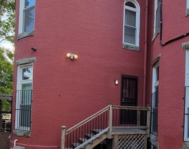 804 Hollins Street - Photo Thumbnail 43