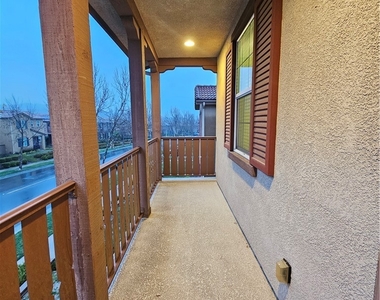 28610 Vista Del Rio Drive - Photo Thumbnail 12