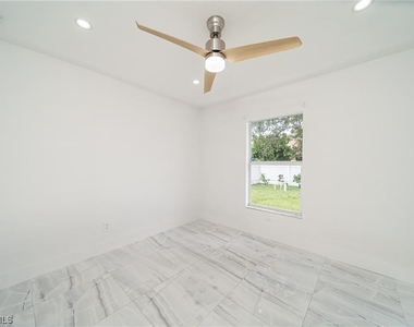 1351 Nw 14th Place - Photo Thumbnail 22