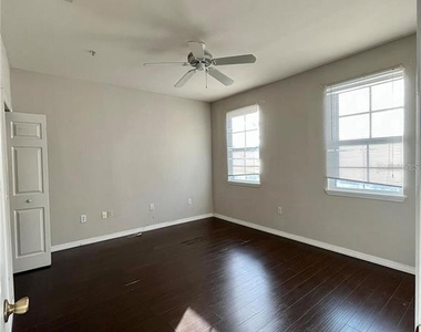 6412 Queens Borough Avenue - Photo Thumbnail 17