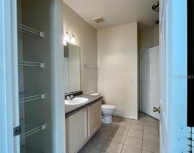 6412 Queens Borough Avenue - Photo Thumbnail 20