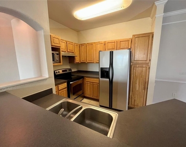 6412 Queens Borough Avenue - Photo Thumbnail 9