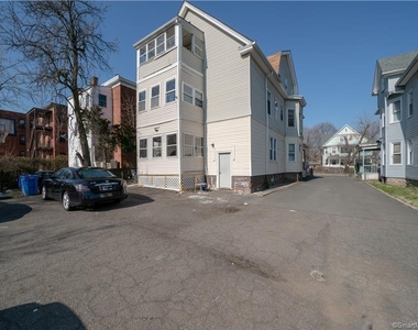 66 Edgewood Street - Photo Thumbnail 16