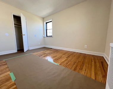 20-65 Shore Boulevard - Photo Thumbnail 8
