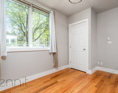 519 Herkimer Street - Photo Thumbnail 6
